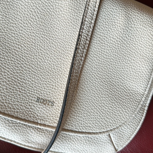 Roots Cream Crossbody Bag - Picture 6 of 6